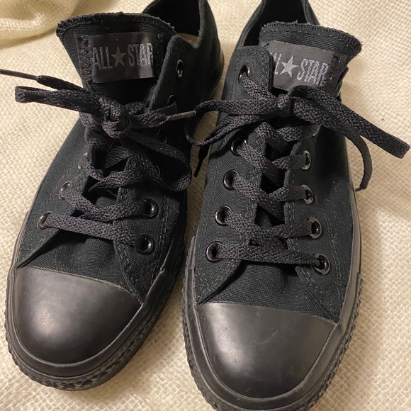 all black converse size 6